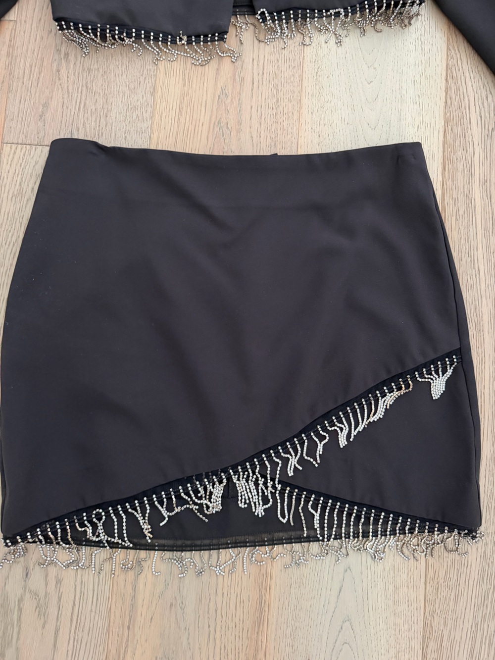House of Harlow 1960 Black Crystal Fringe SET Blazer and Skirt M - Picture 3 of 4